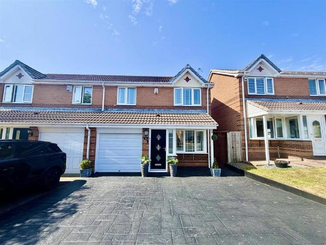 House for sale in Penshaw, Tyne And Wear