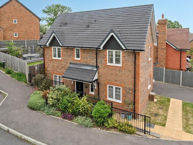 House for sale in Upper Hale, Fole