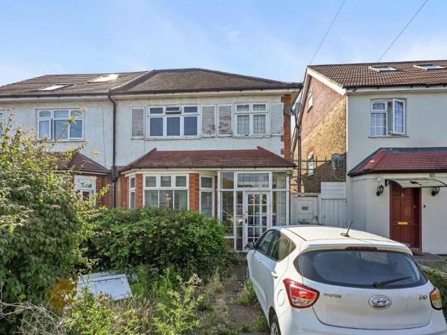 House for sale in London Borough of Ealing, Greater London