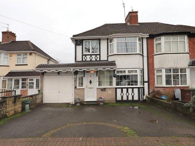 House for sale in Fallings Park, Park Village