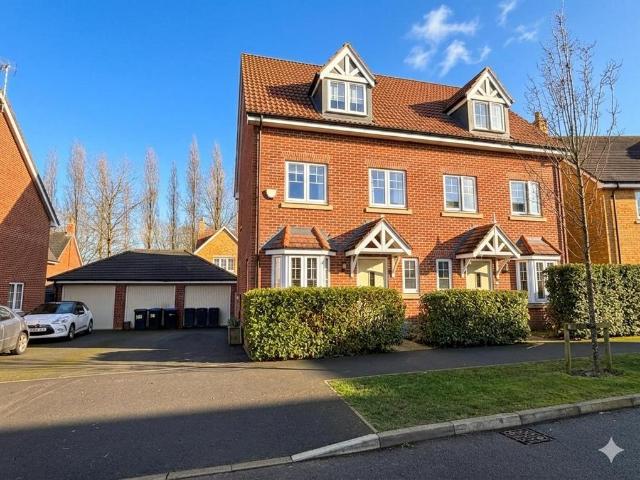 House for sale in Ashby Fields, Daventry