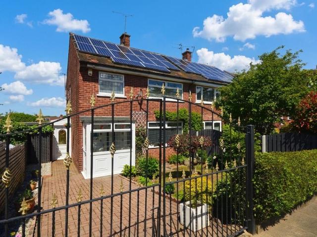 House for sale in Masbrough, Greasbrough