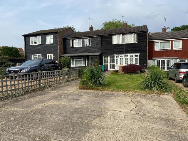 House for sale in The Butts, Kent