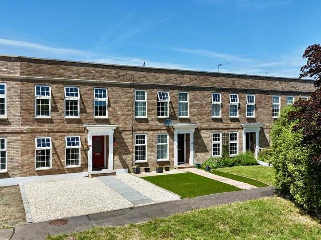 House for sale in Highcliffe