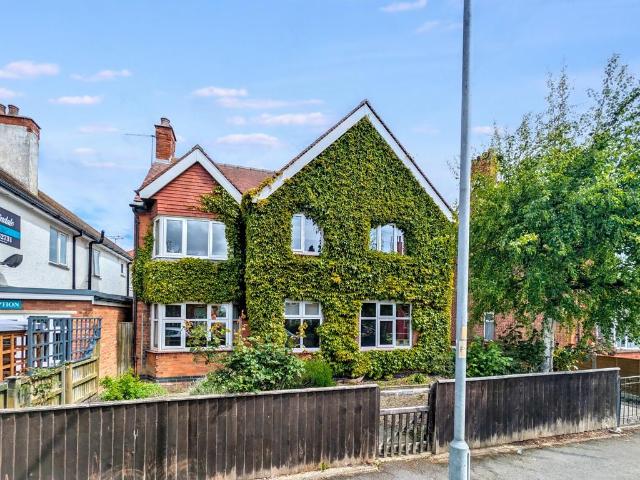 House for sale in Seacroft, Belleau
