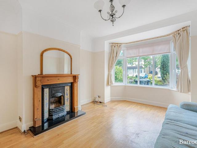 House for sale in Edmonton, Greater London