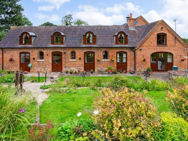 House for sale in Bondend, Stroud