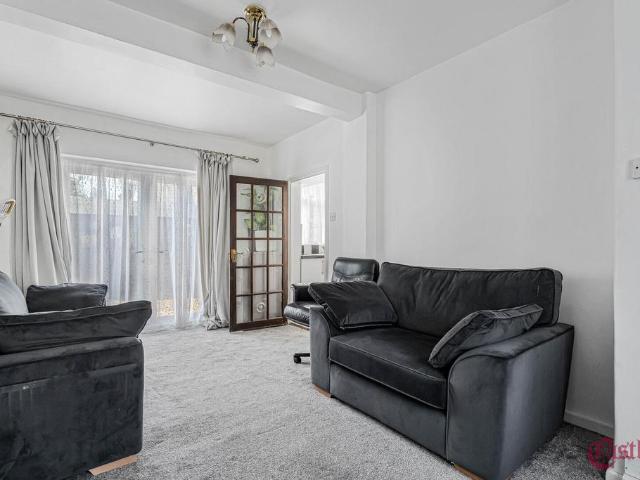 House for sale in Greater London