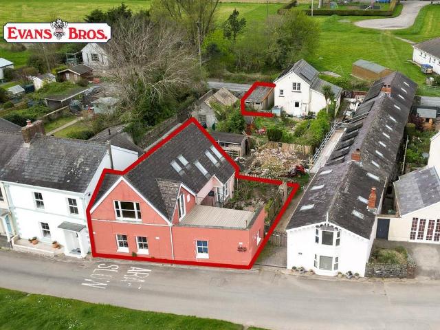 House for sale in Llansteffan