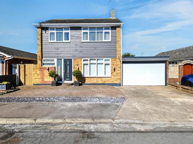 House for sale in Newlands, Essex