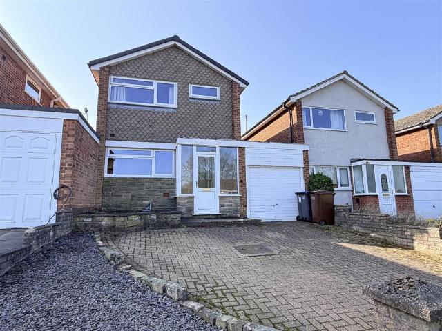 House for sale in Kingsley Moor, Staffordshire