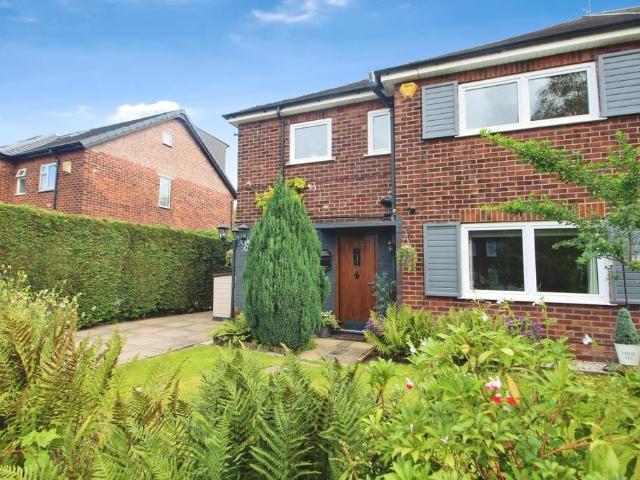 House for sale in Georgia, Greater Manchester