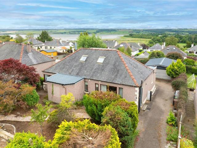 House for sale in Dingwall, Scotland