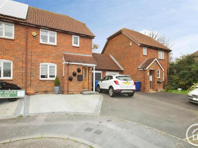House for sale in Oad Street, Kent