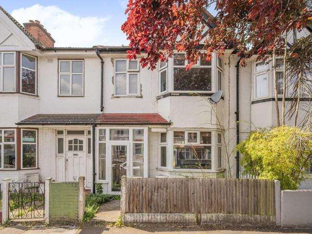 House for sale in London Borough of Lewisham, New Cross