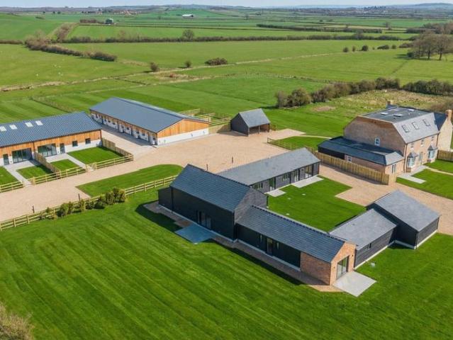 House for sale in Marsh Gibbon, Buckinghamshire