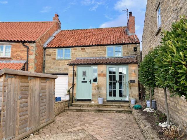 House for sale in Thornton-le-dale, North Yorkshire