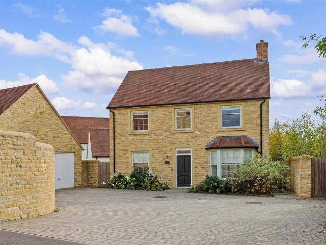 House for sale in Woodstock, West Oxfordshire