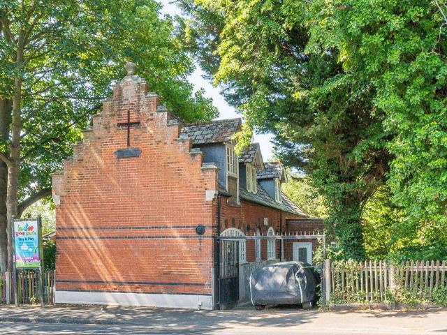 House for sale in Crystal Palace, Greater London