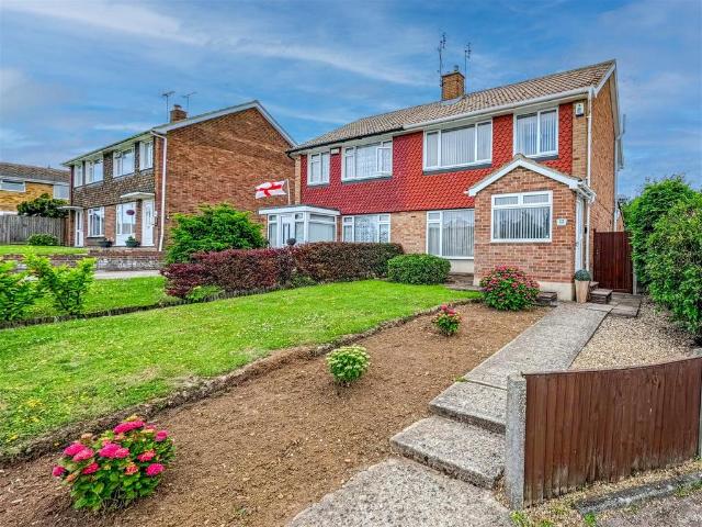 House for sale in Herne and Broomfield, The Bridge