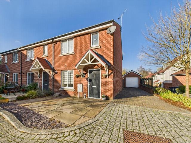 House for sale in Perryfields, West Sussex