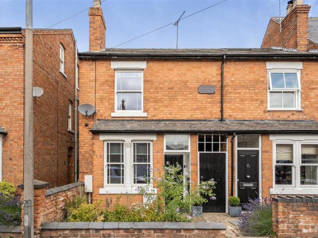 House for sale in Barton In Fabis, East Midlands