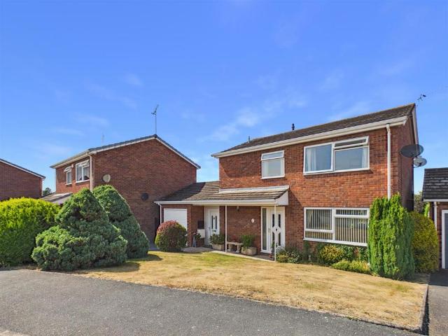 House for sale in Minsterley, Shropshire