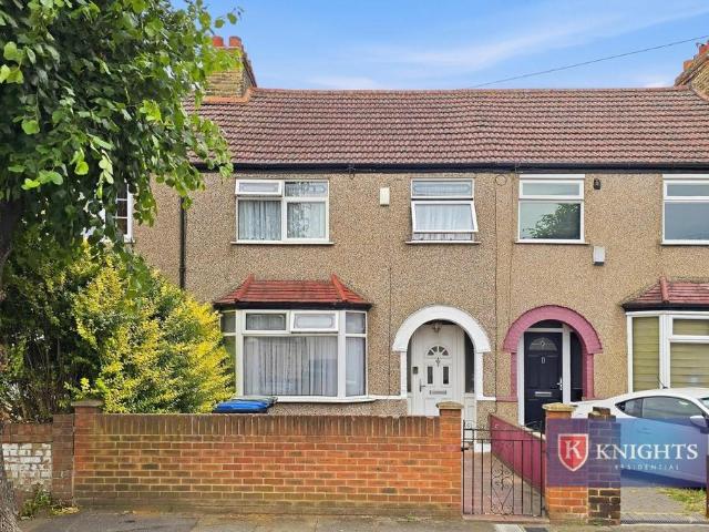 House for sale in Lower Edmonton, Greater London