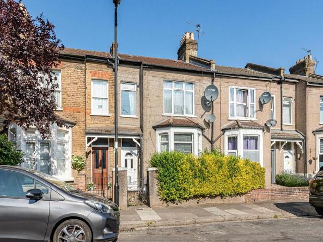House for sale in Edmonton, Greater London