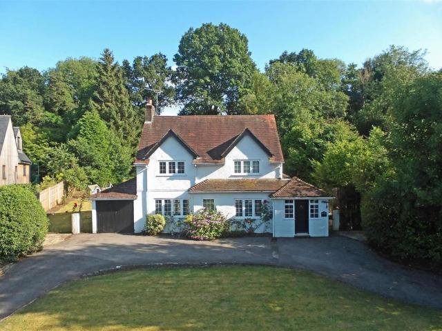 House for sale in Red Hill, Surrey