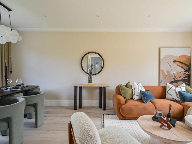 House for sale in Cockfosters, Greater London