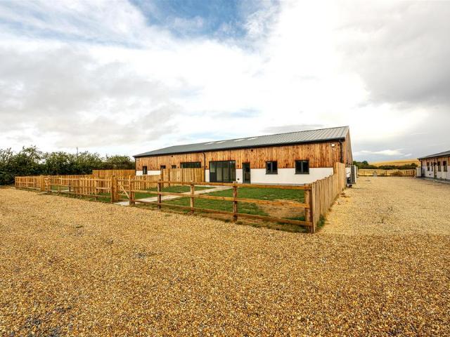 House for sale in Marsh Gibbon, Buckinghamshire