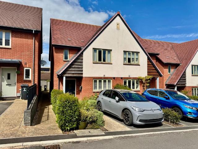 House for sale in Littleham, Budlake