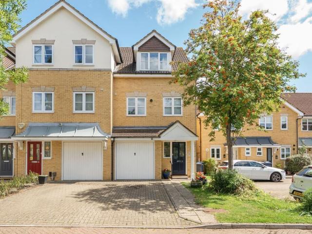 House for sale in The Hale, Cat Hill