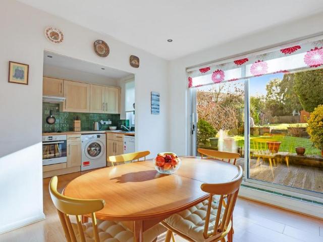 House for sale in London Borough of Lewisham, Forest Hill