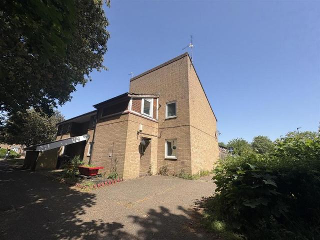 House for sale in Ortongate Centre, Peterborough