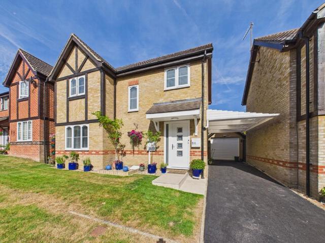 House for sale in Perryfields, West Sussex