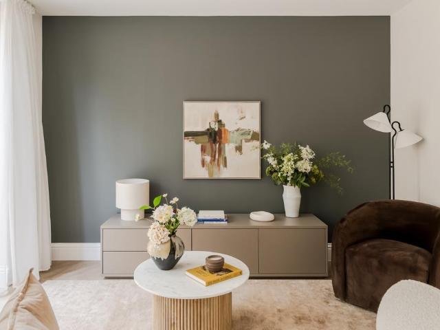 House for sale in South End, Greater London
