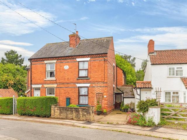 House for sale in Broughton and Old Dalby, Brentingby