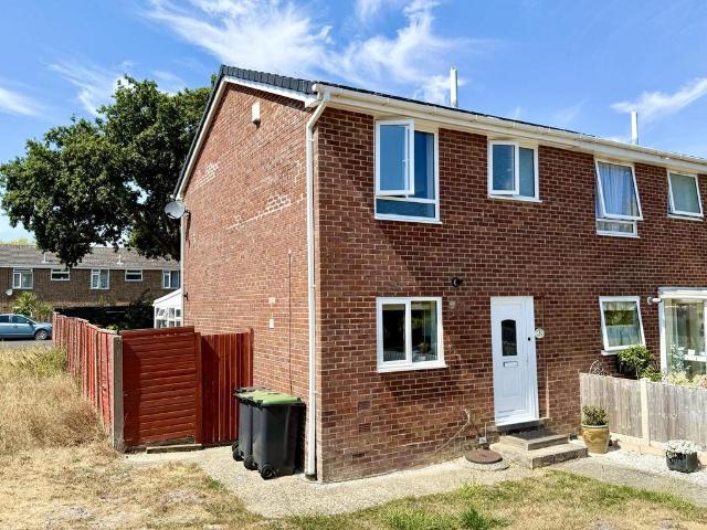 House for sale in Burton and Winkton, Burton