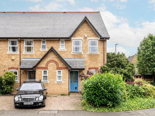 House for sale in Clapham Junction, Greater London