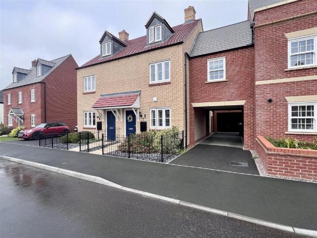 House for sale in Towcester, Northamptonshire
