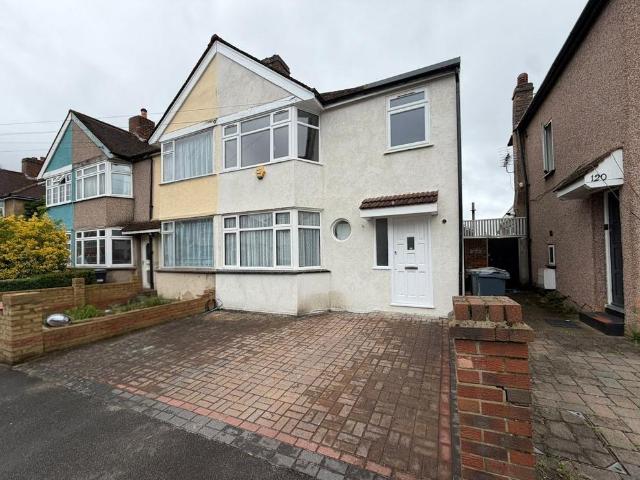 House for sale in London Borough of Hounslow, Hanworth
