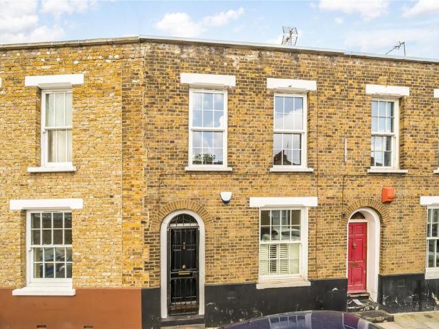 House for sale in Ratcliffe, Limehouse