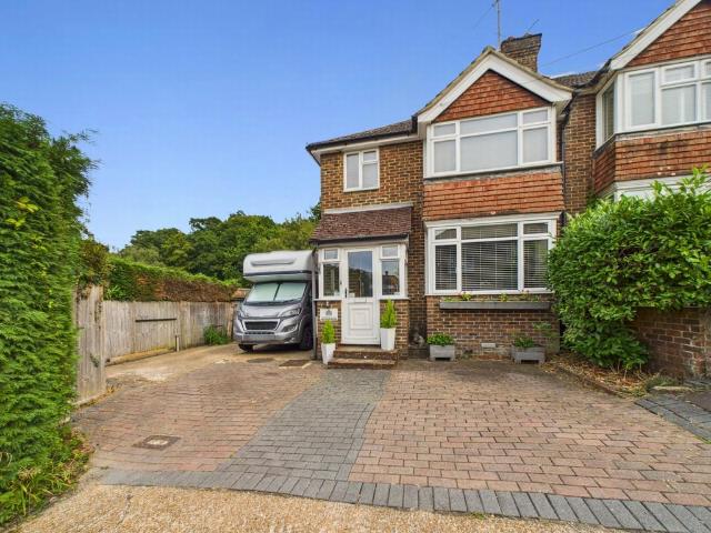 House for sale in Perryfields, West Sussex