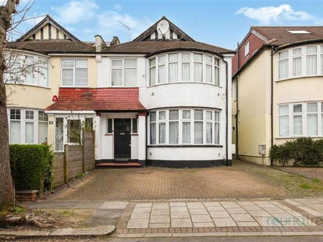 House for sale in Hendon Central, The Hyde