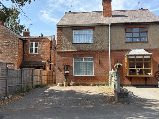 House for sale in Stretton Baskerville, Barton