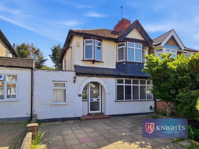 House for sale in Greater London