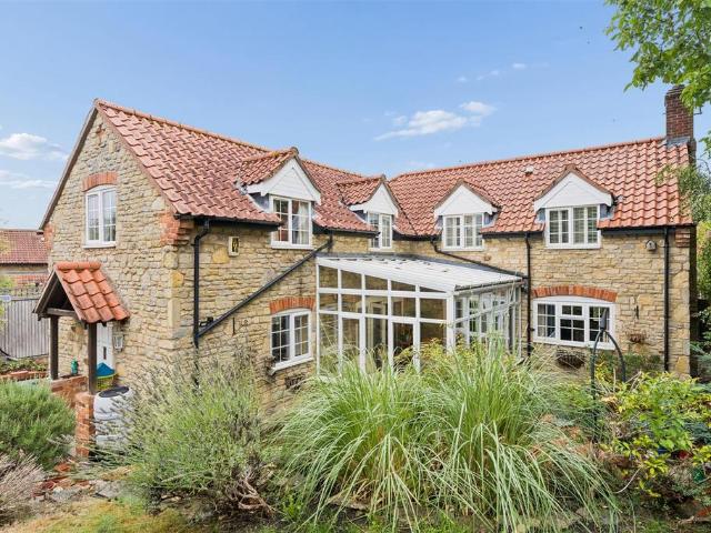 House for sale in Yardley Hastings