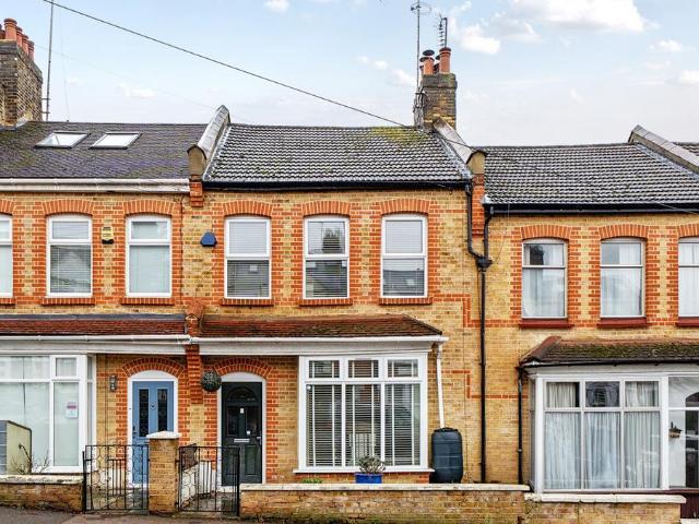 House for sale in Charlton, Greater London
